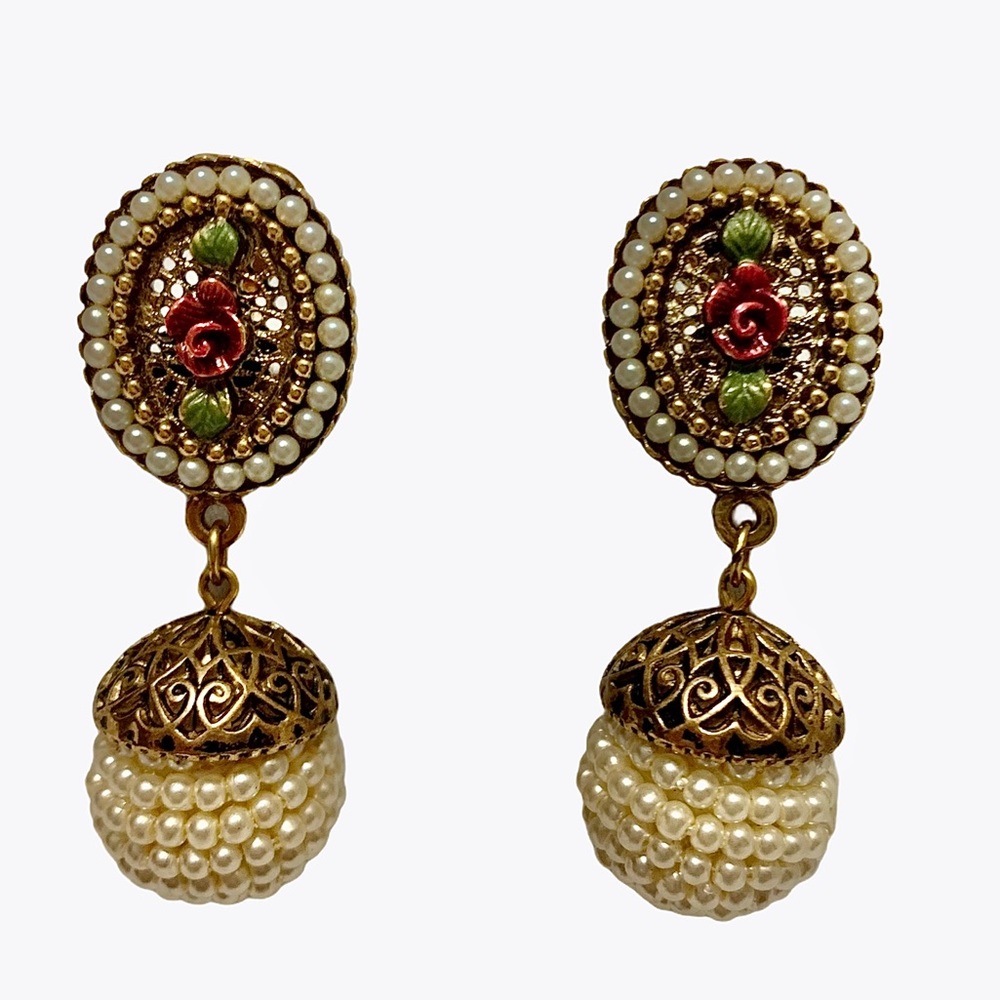 Pearl drop earrings- vintage